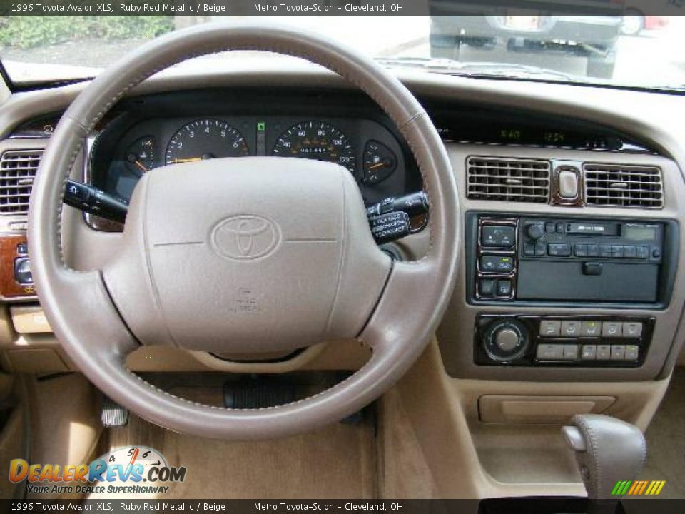 1996 Toyota Avalon XLS Ruby Red Metallic / Beige Photo #14
