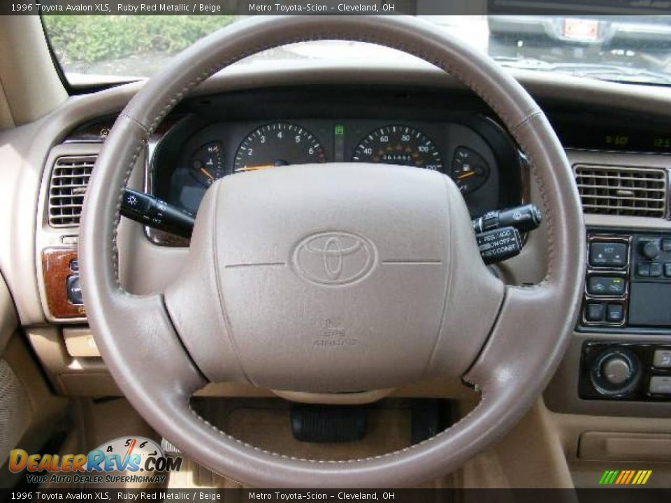 1996 Toyota Avalon XLS Ruby Red Metallic / Beige Photo #15