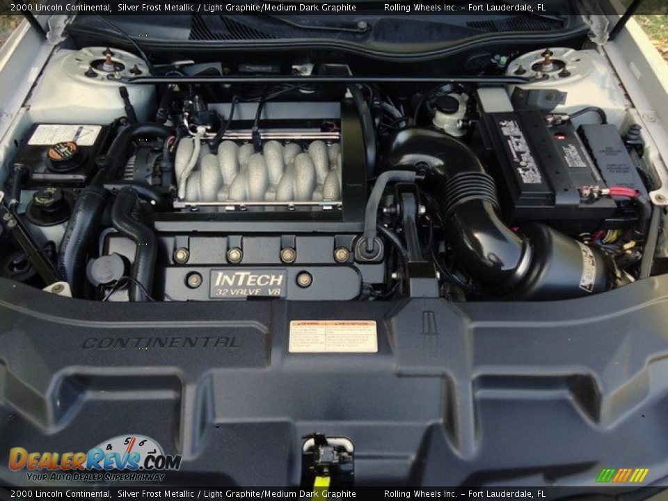 2000 Lincoln Continental  4.6 Liter DOHC 32-Valve V8 Engine Photo #11