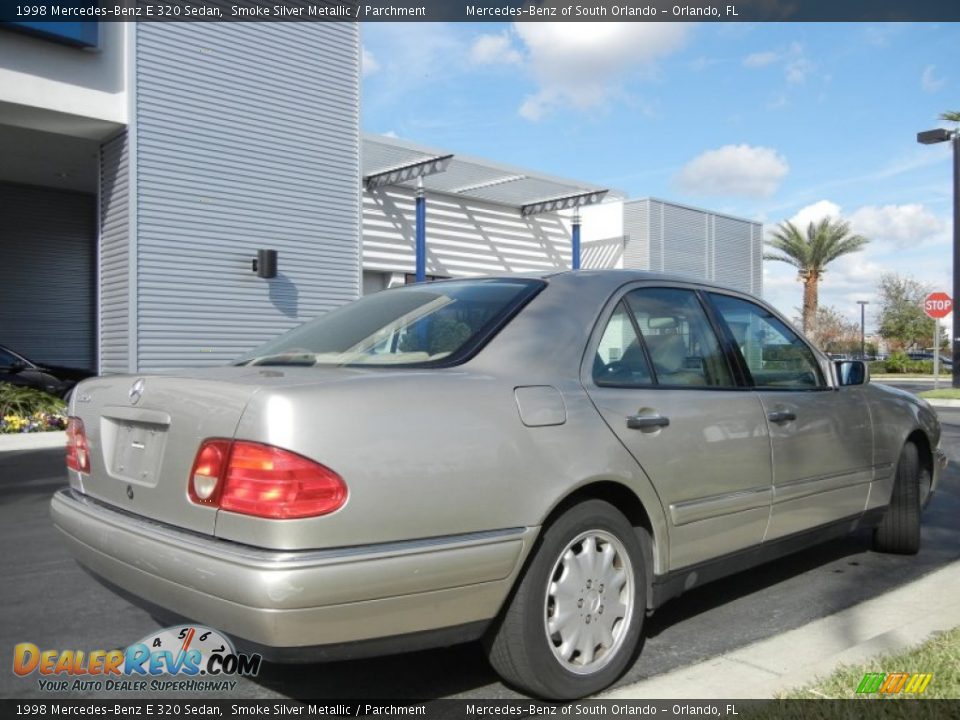 1998 Mercedes-Benz E 320 Sedan Smoke Silver Metallic / Parchment Photo #6