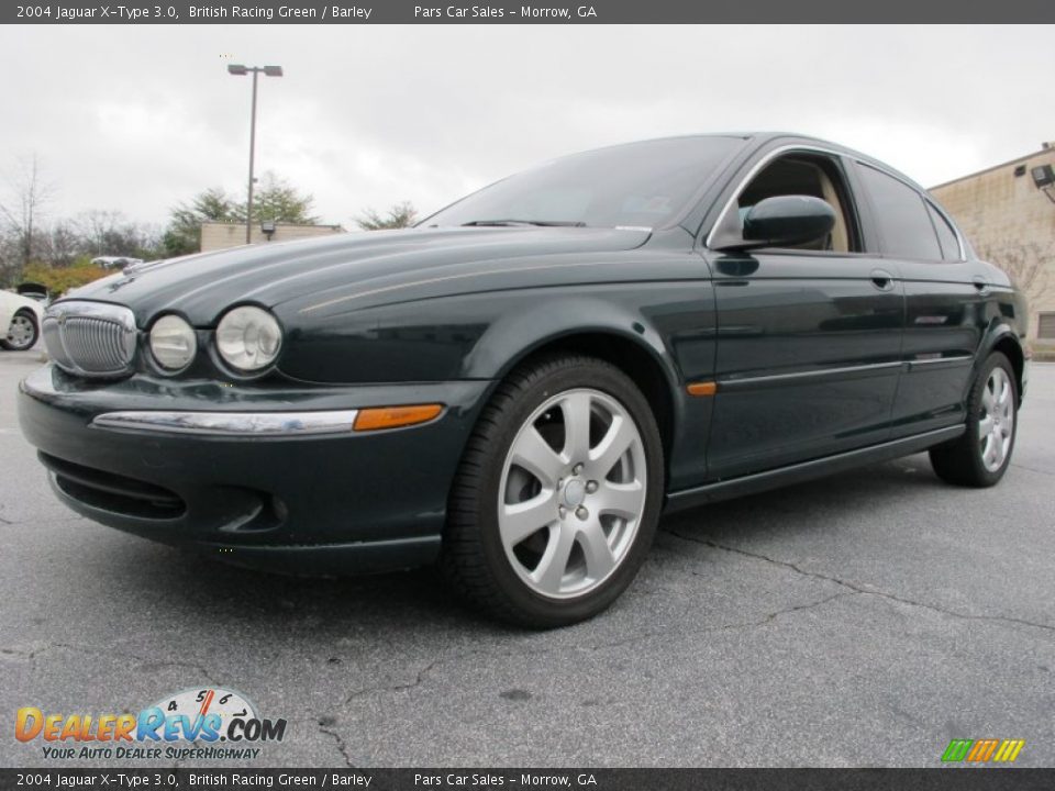 Front 3/4 View of 2004 Jaguar X-Type 3.0 Photo #1