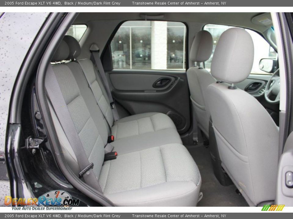 2005 Ford Escape XLT V6 4WD Black / Medium/Dark Flint Grey Photo #16