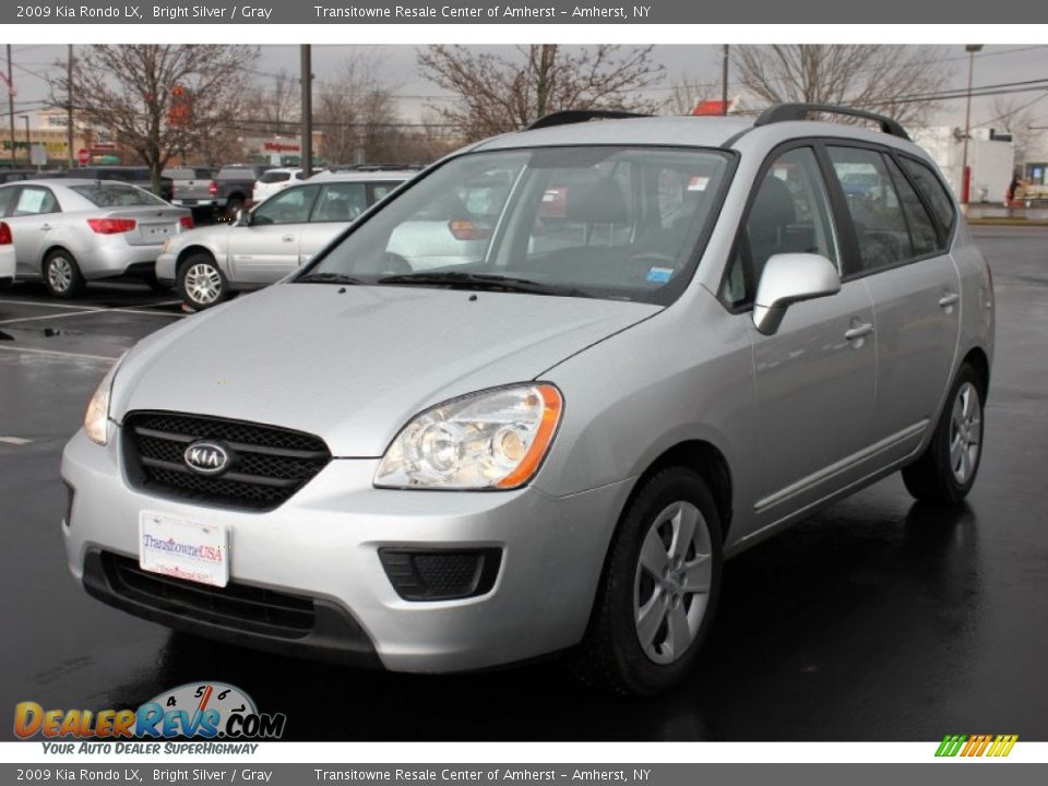 2009 Kia Rondo LX Bright Silver / Gray Photo #1