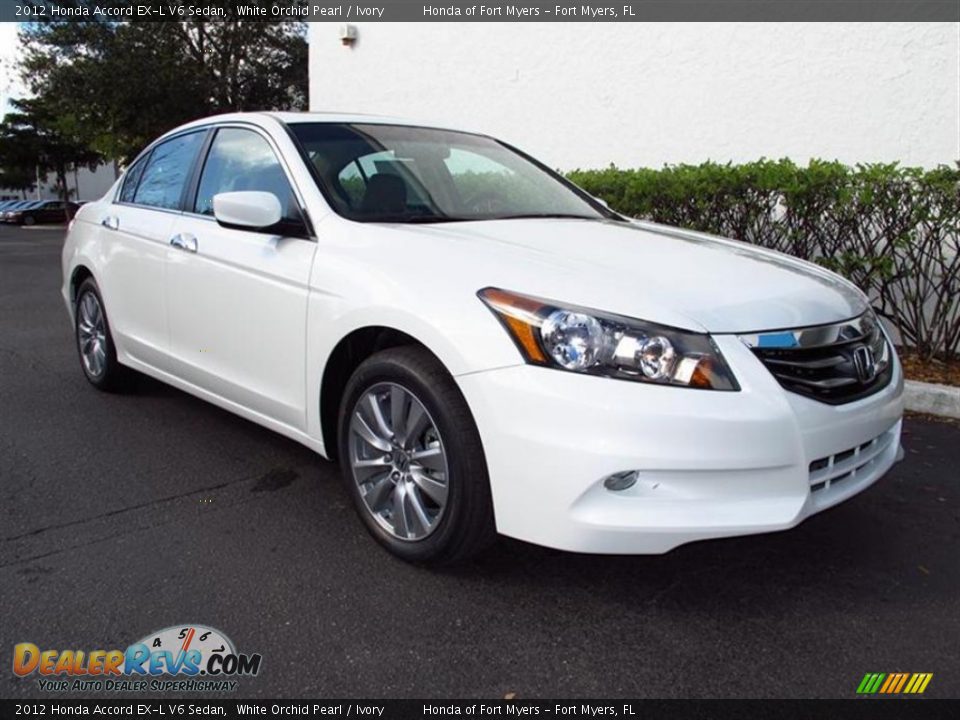 Front 3/4 View of 2012 Honda Accord EX-L V6 Sedan Photo #1