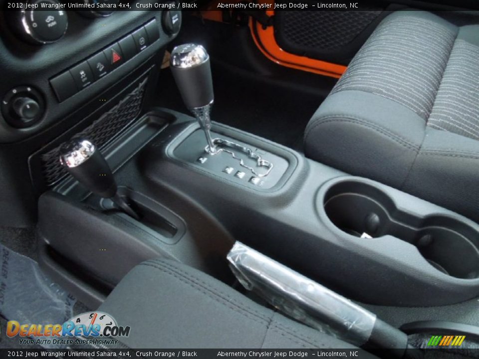 2012 Jeep Wrangler Unlimited Sahara 4x4 Shifter Photo #9