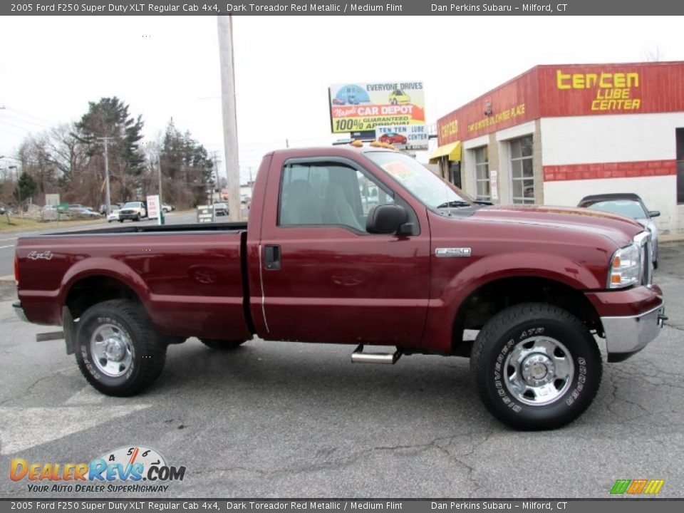 Dark Toreador Red Metallic 2005 Ford F250 Super Duty XLT Regular Cab 4x4 Photo #4