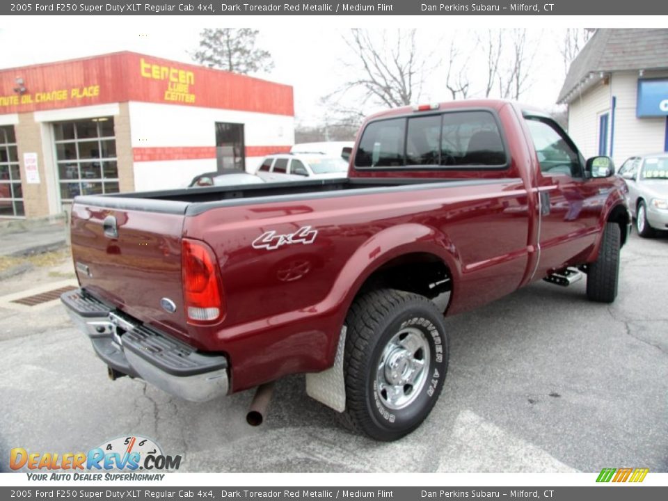 2005 Ford F250 Super Duty XLT Regular Cab 4x4 Dark Toreador Red Metallic / Medium Flint Photo #6