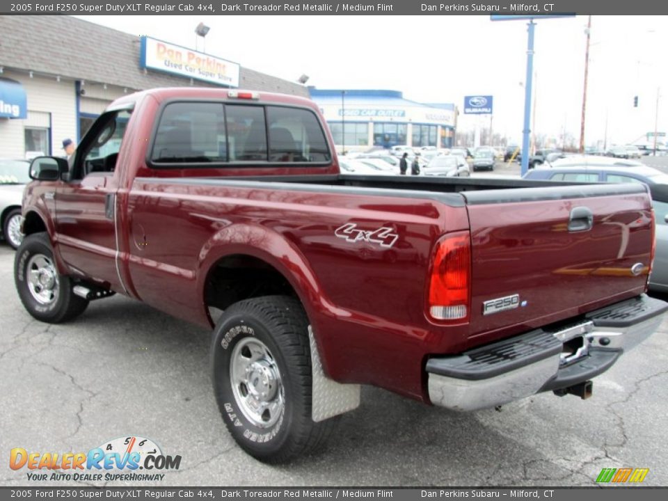 2005 Ford F250 Super Duty XLT Regular Cab 4x4 Dark Toreador Red Metallic / Medium Flint Photo #9