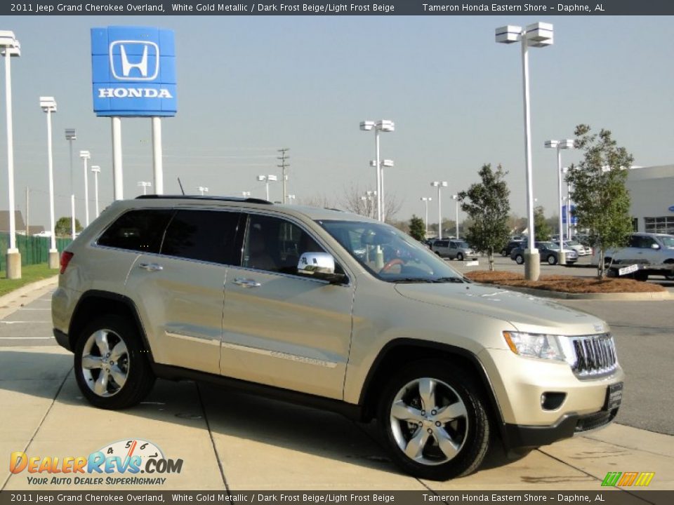 2011 Jeep Grand Cherokee Overland White Gold Metallic / Dark Frost Beige/Light Frost Beige Photo #3