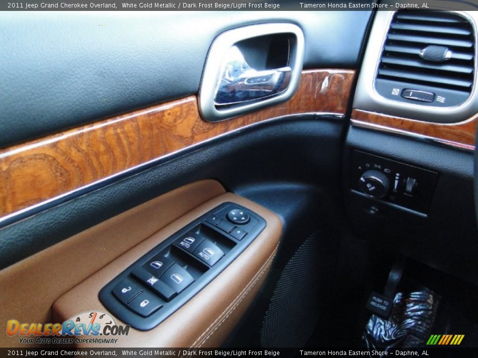 2011 Jeep Grand Cherokee Overland White Gold Metallic / Dark Frost Beige/Light Frost Beige Photo #15