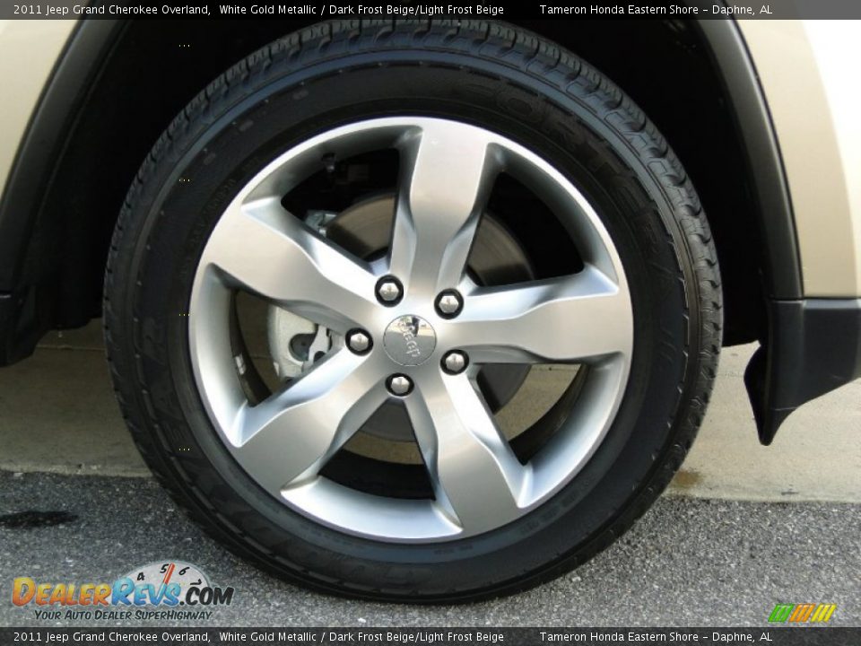 2011 Jeep Grand Cherokee Overland White Gold Metallic / Dark Frost Beige/Light Frost Beige Photo #36