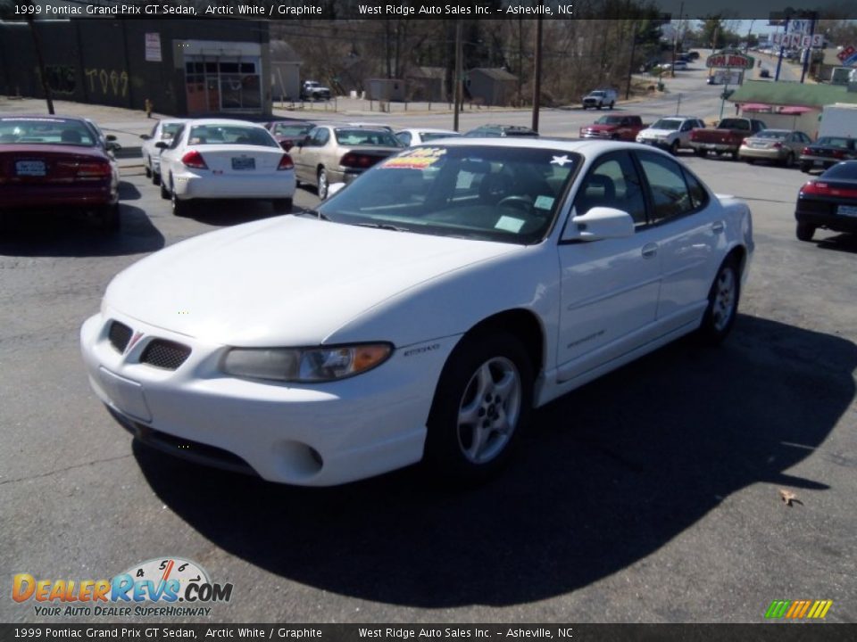 1999 Pontiac Grand Prix GT Sedan Arctic White / Graphite Photo #3