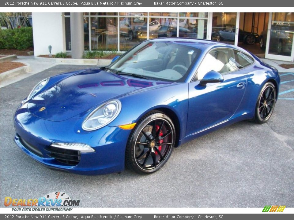 Front 3/4 View of 2012 Porsche New 911 Carrera S Coupe Photo #3