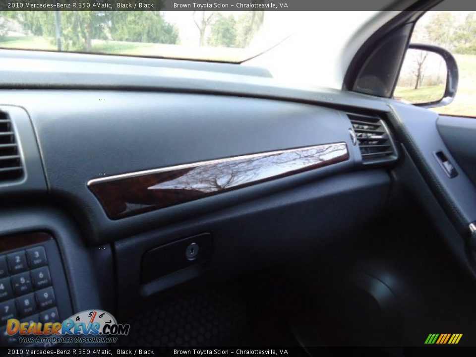 2010 Mercedes-Benz R 350 4Matic Black / Black Photo #28