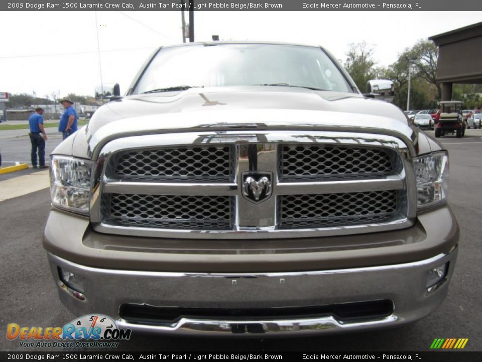 2009 Dodge Ram 1500 Laramie Crew Cab Austin Tan Pearl / Light Pebble Beige/Bark Brown Photo #2