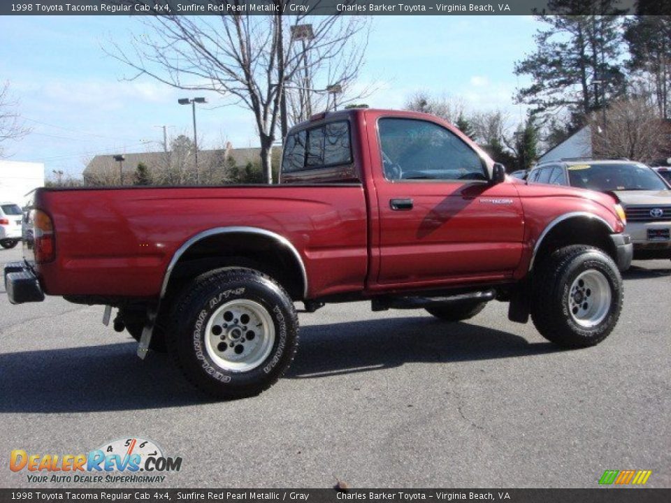 1998 Toyota Tacoma Regular Cab 4x4 Sunfire Red Pearl Metallic / Gray Photo #4
