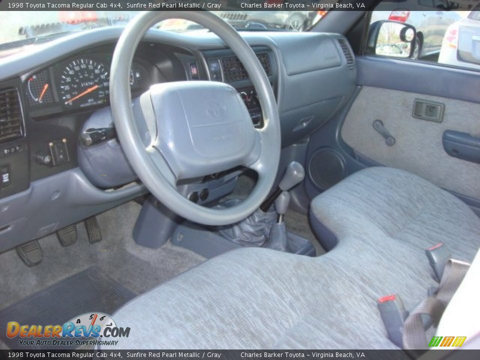 Gray Interior - 1998 Toyota Tacoma Regular Cab 4x4 Photo #11