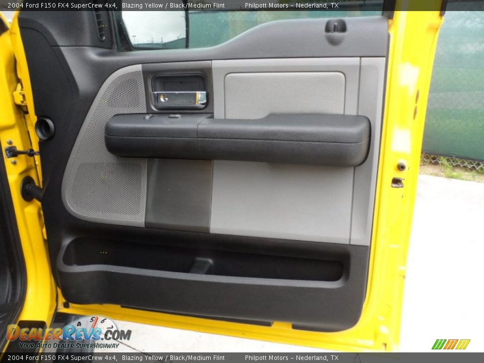 2004 Ford F150 FX4 SuperCrew 4x4 Blazing Yellow / Black/Medium Flint Photo #24