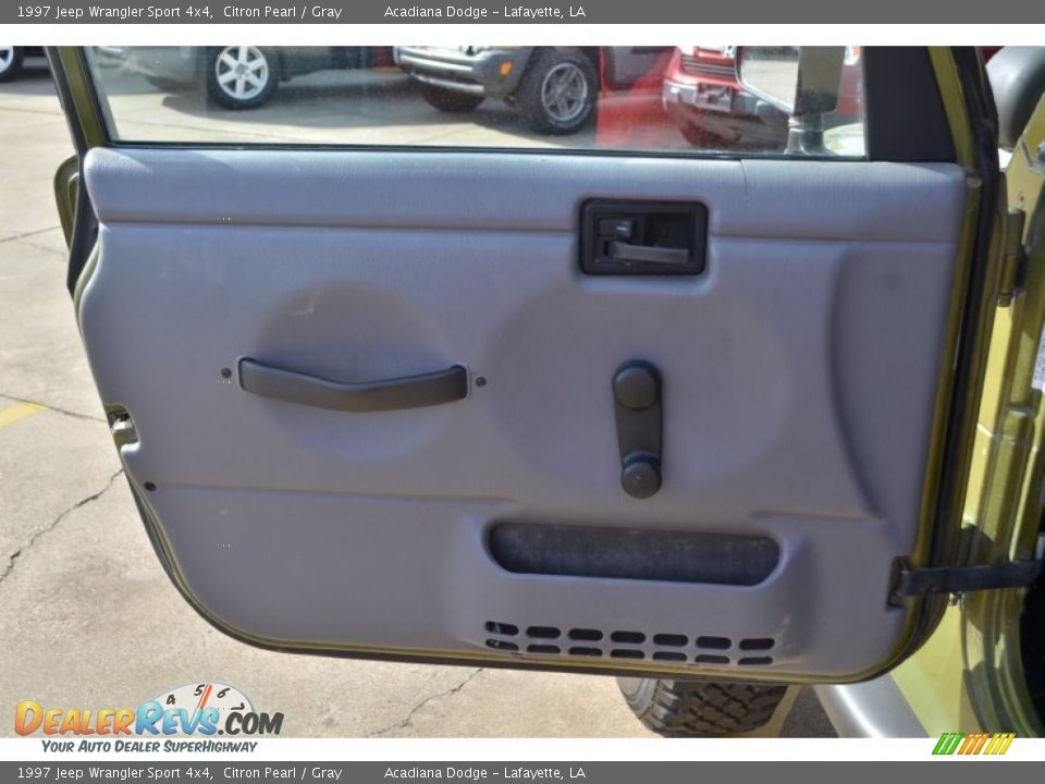 1997 Jeep Wrangler Sport 4x4 Citron Pearl / Gray Photo #13