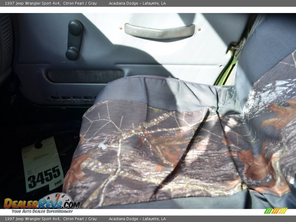 1997 Jeep Wrangler Sport 4x4 Citron Pearl / Gray Photo #28