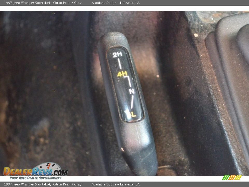 1997 Jeep Wrangler Sport 4x4 Citron Pearl / Gray Photo #30