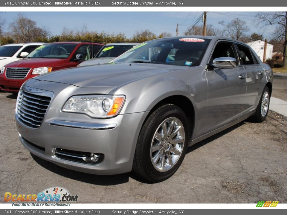 Front 3/4 View of 2011 Chrysler 300 Limited Photo #1