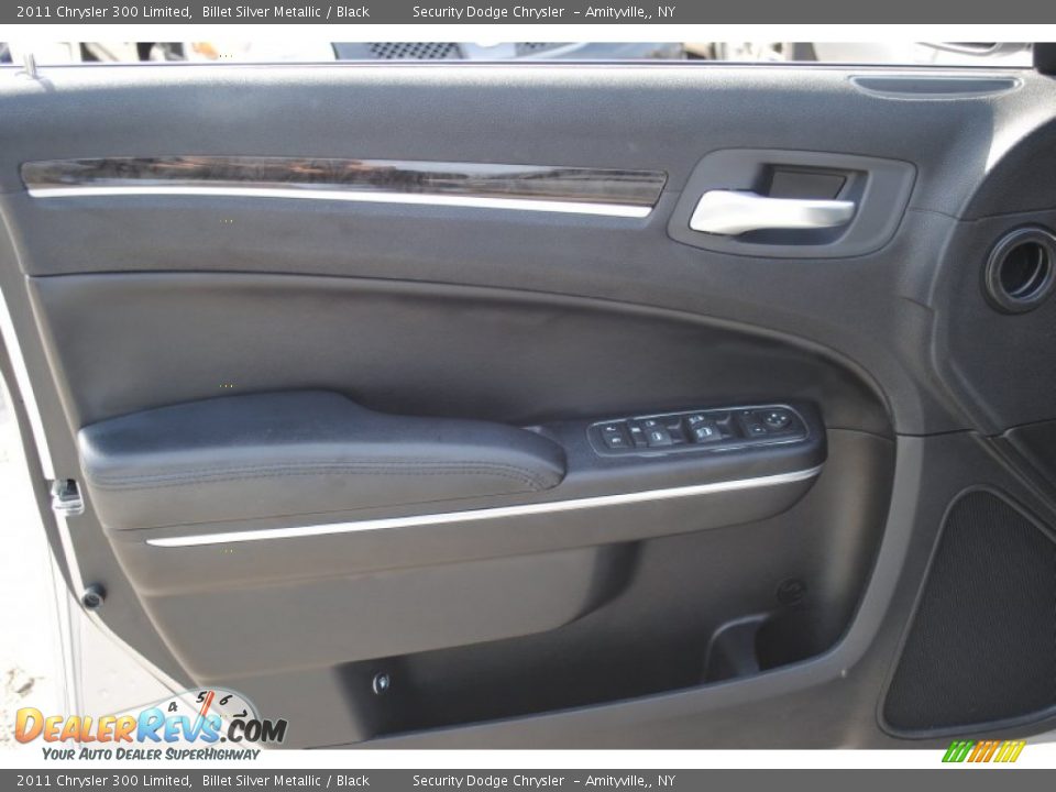 2011 Chrysler 300 Limited Billet Silver Metallic / Black Photo #7
