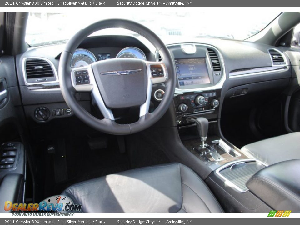 Dashboard of 2011 Chrysler 300 Limited Photo #11