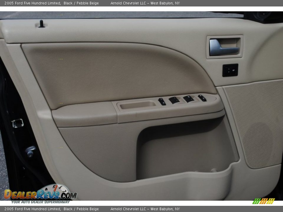 2005 Ford Five Hundred Limited Black / Pebble Beige Photo #11