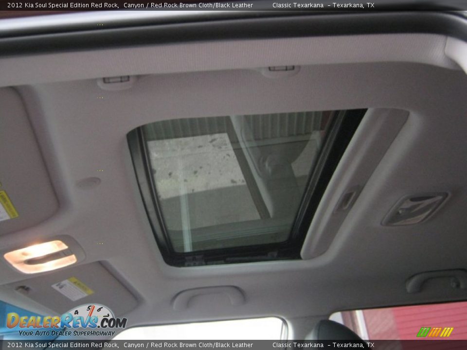 Sunroof of 2012 Kia Soul Special Edition Red Rock Photo #12