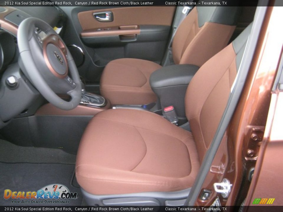 Front Seat of 2012 Kia Soul Special Edition Red Rock Photo #13