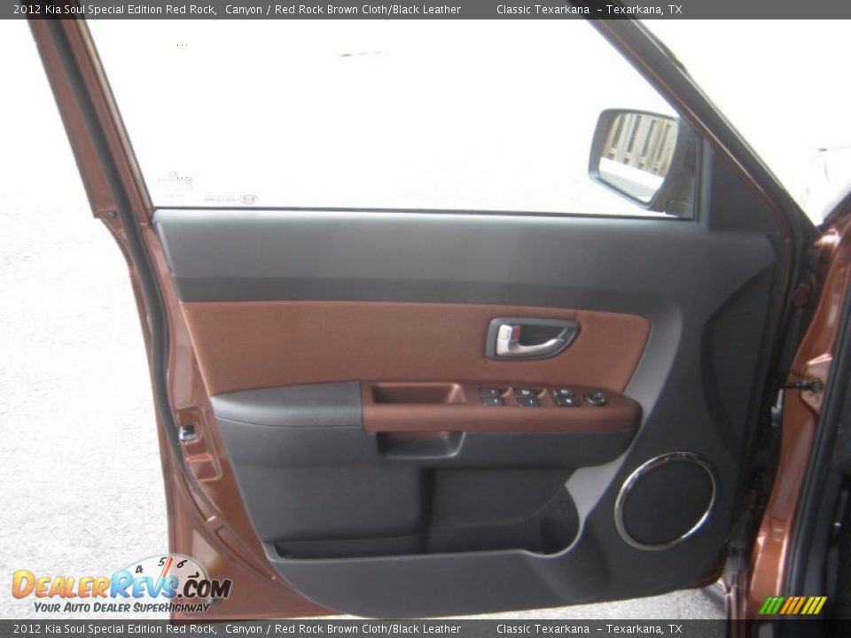 Door Panel of 2012 Kia Soul Special Edition Red Rock Photo #15