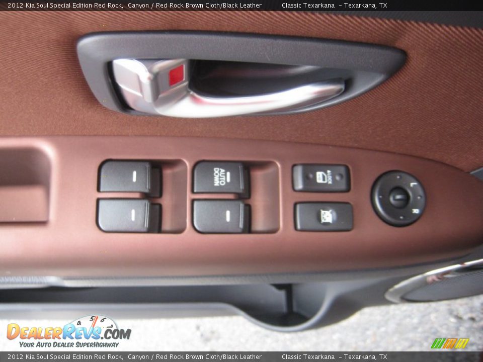 Controls of 2012 Kia Soul Special Edition Red Rock Photo #16