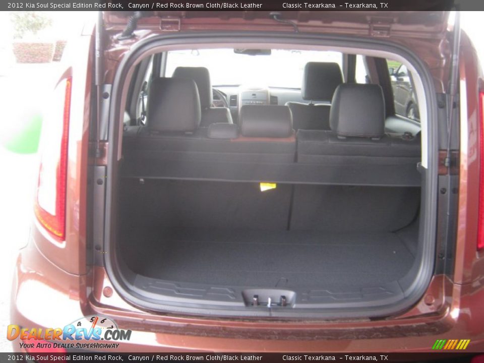 2012 Kia Soul Special Edition Red Rock Trunk Photo #19