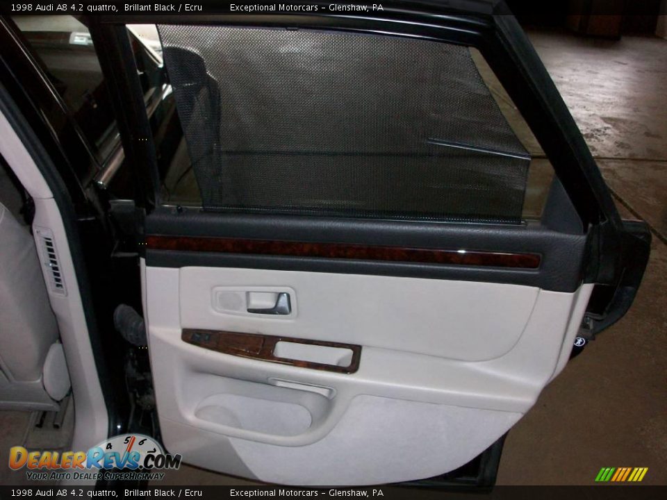 1998 Audi A8 4.2 quattro Brillant Black / Ecru Photo #24