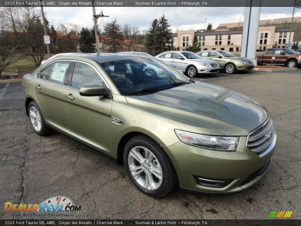 Front 3/4 View of 2013 Ford Taurus SEL AWD Photo #1