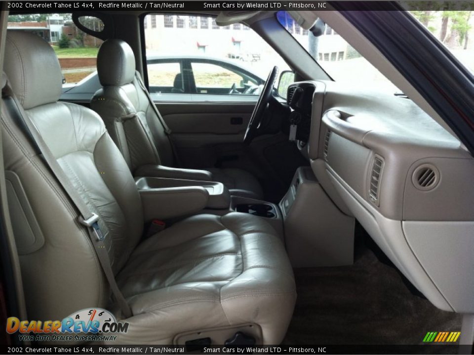 2002 Chevrolet Tahoe LS 4x4 Redfire Metallic / Tan/Neutral Photo #14