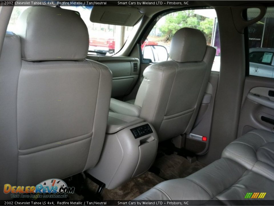 2002 Chevrolet Tahoe LS 4x4 Redfire Metallic / Tan/Neutral Photo #15