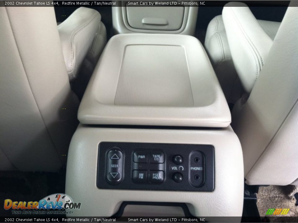 2002 Chevrolet Tahoe LS 4x4 Redfire Metallic / Tan/Neutral Photo #19