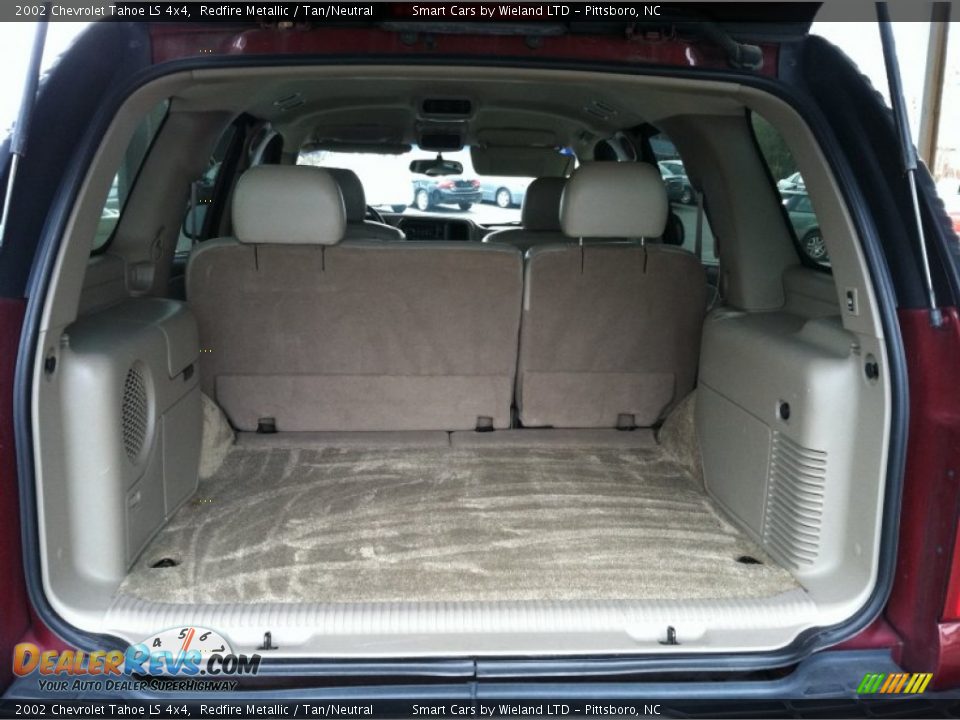 2002 Chevrolet Tahoe LS 4x4 Redfire Metallic / Tan/Neutral Photo #20