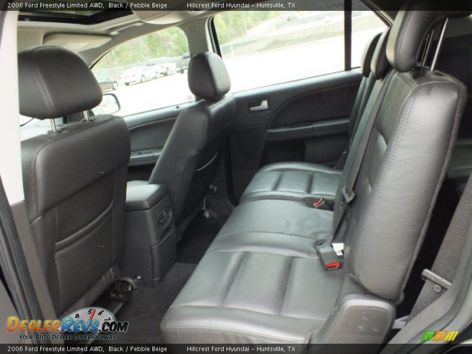 2006 Ford Freestyle Limited AWD Black / Pebble Beige Photo #4