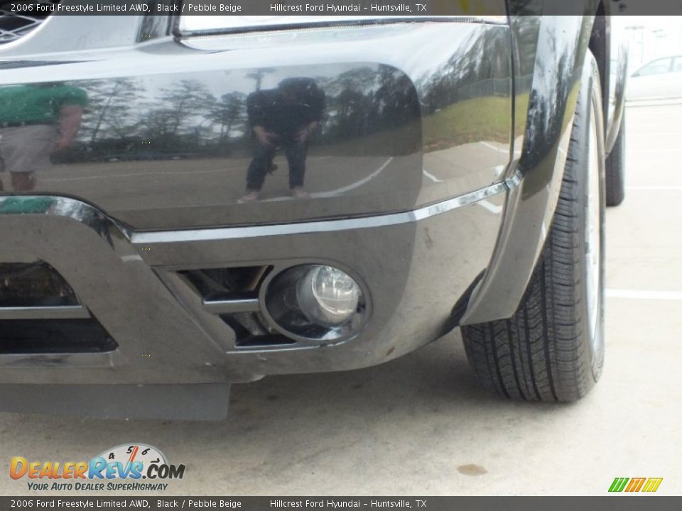 2006 Ford Freestyle Limited AWD Black / Pebble Beige Photo #11