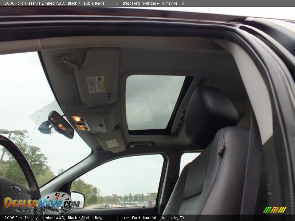 2006 Ford Freestyle Limited AWD Black / Pebble Beige Photo #15