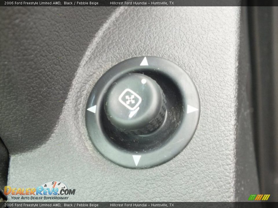 2006 Ford Freestyle Limited AWD Black / Pebble Beige Photo #21