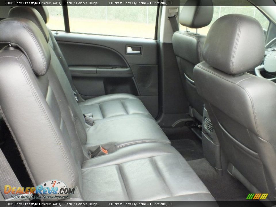 2006 Ford Freestyle Limited AWD Black / Pebble Beige Photo #26