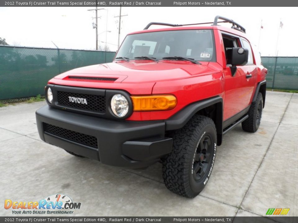 2012 Toyota FJ Cruiser Trail Teams Special Edition 4WD Radiant Red / Dark Charcoal Photo #7