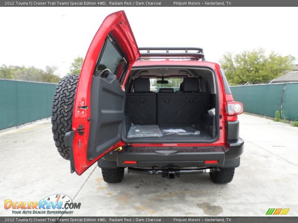 2012 Toyota FJ Cruiser Trail Teams Special Edition 4WD Radiant Red / Dark Charcoal Photo #19