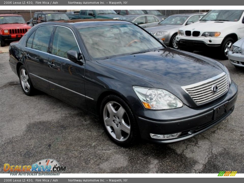 Front 3/4 View of 2006 Lexus LS 430 Photo #1