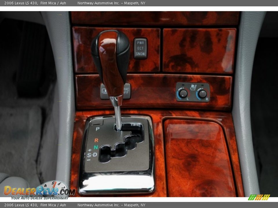2006 Lexus LS 430 Shifter Photo #12