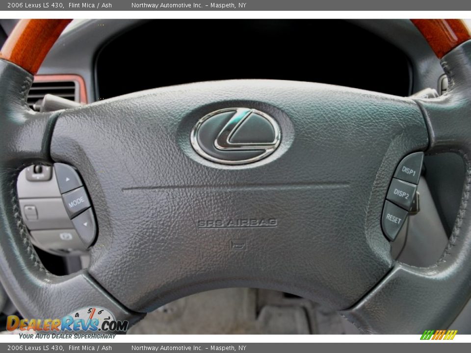 Controls of 2006 Lexus LS 430 Photo #14